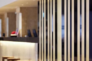 Lobby - Hotel Consort Shin-Osaka (Osaka)