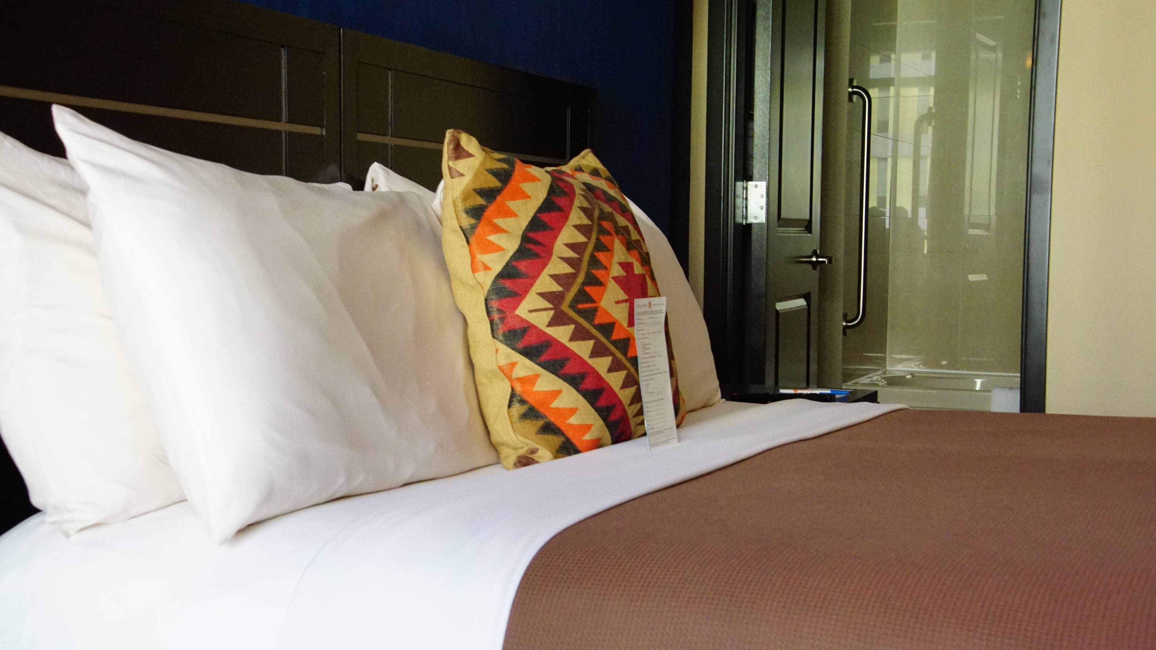 king standard | hypo-allergenic bedding, pillow-top beds, in-room safe