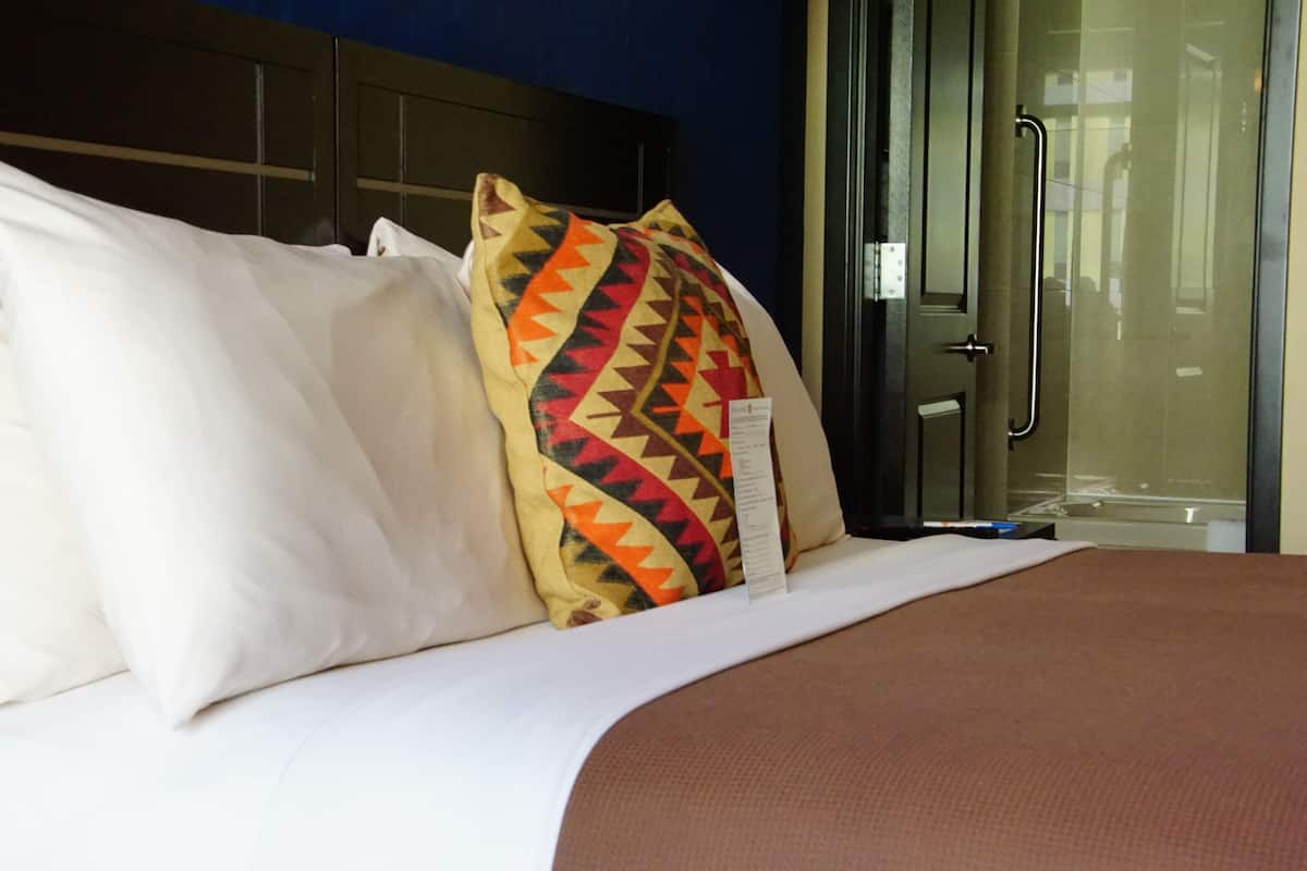 king standard | hypo-allergenic bedding, pillow-top beds, in-room safe