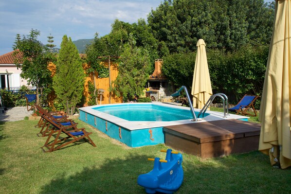 Comfort Studio, 1 Bedroom, Pool View | Room amenity