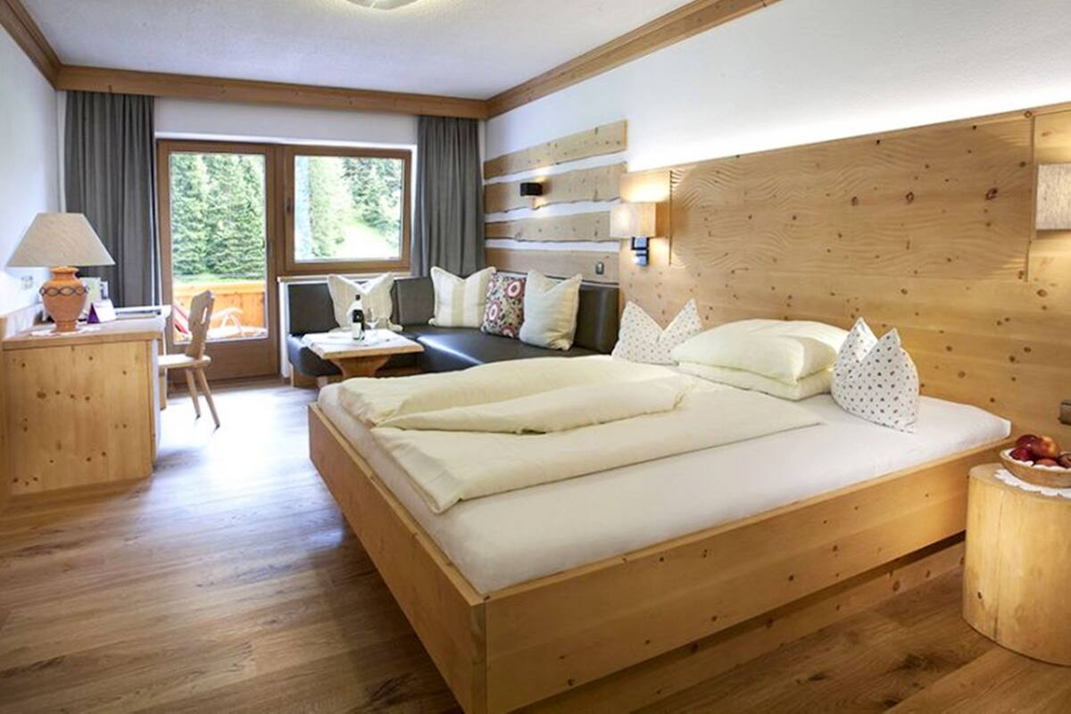 in-room safe, soundproofing, rollaway beds, free wifi