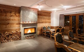 Lounge - Hotel Tuxertal (Tux)