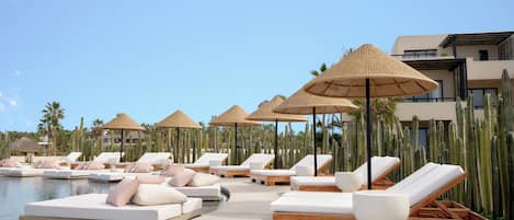 3 outdoor pools