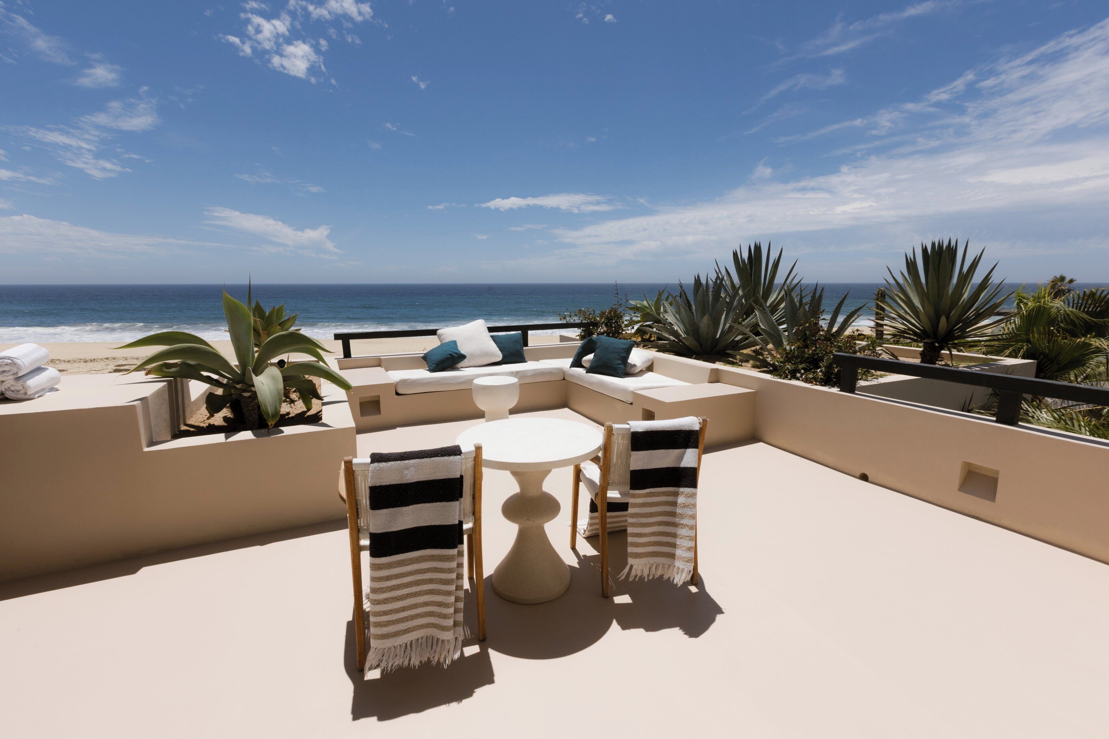 Suite, 1 King Bed, Oceanfront (Penthouse, Plunge Pool)