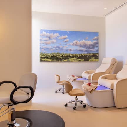 Sauna, hot tub, steam room, body treatments, hydrotherapy, aromatherapy