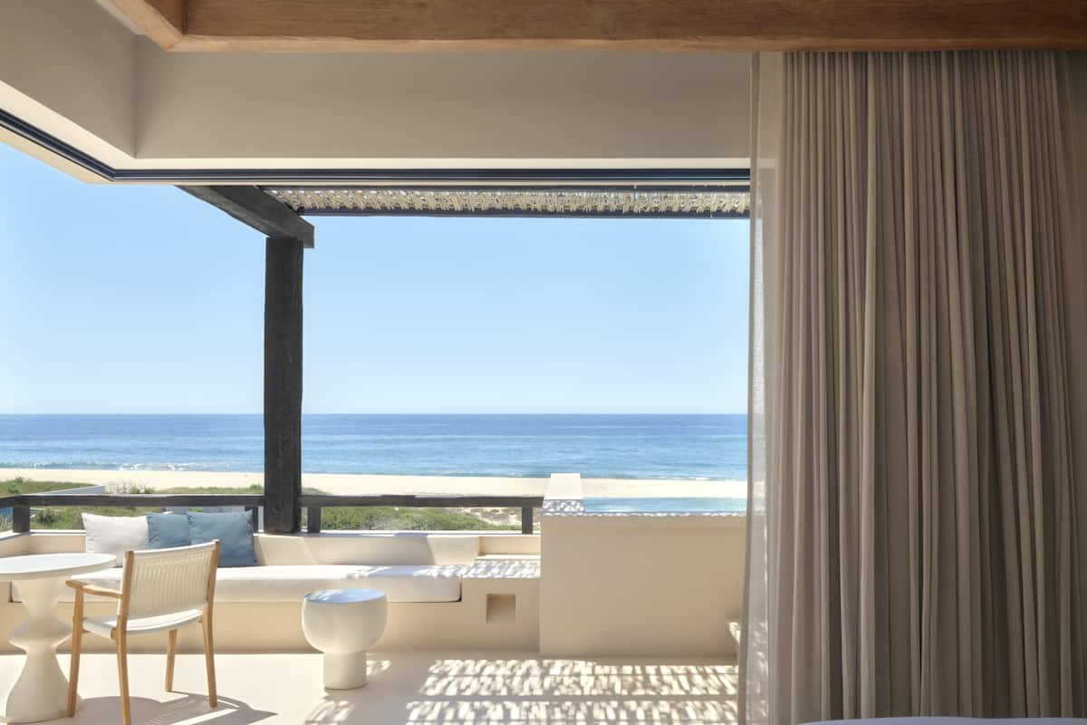 Suite, 1 llit de matrimoni gran, vistes a l'oceà (Penthouse, Plunge Pool) | Roba de llit d'alta qualitat i caixa forta a l'habitació