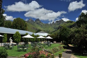 Property grounds - Cathedral Peak Hotel (Giant's Castle Game Reserve)