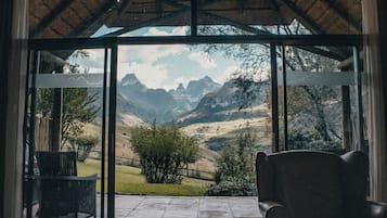 Coffres-forts dans les chambres, chambres insonorisées, Wi-Fi gratuit