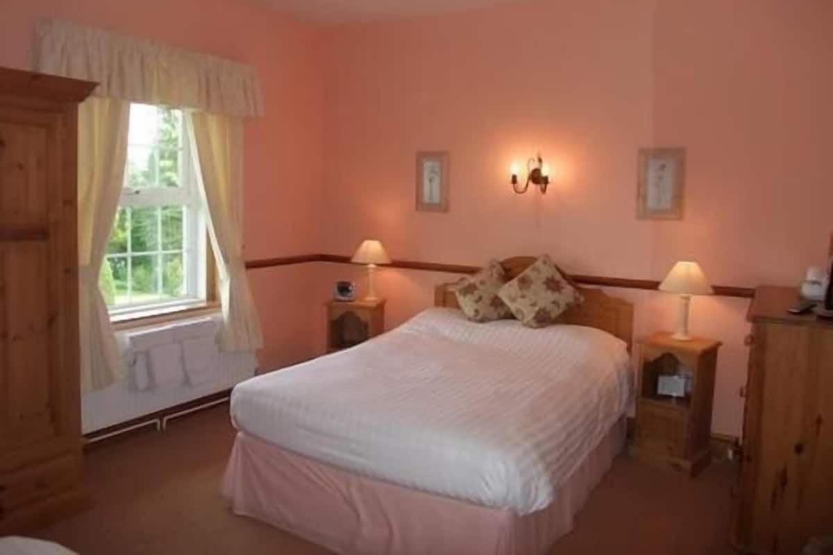 Chambre Triple Familiale, salle de bains attenante
