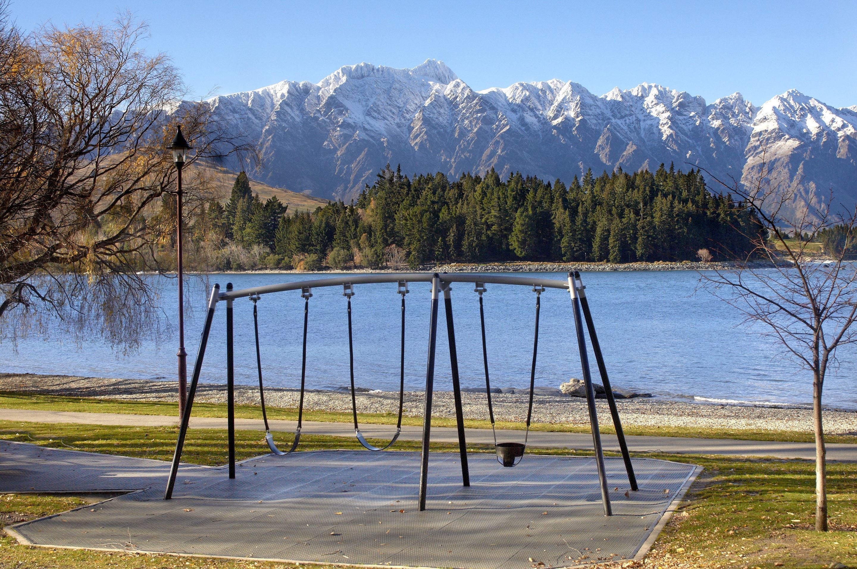 Photo - Esplanade Queenstown by Staysouth