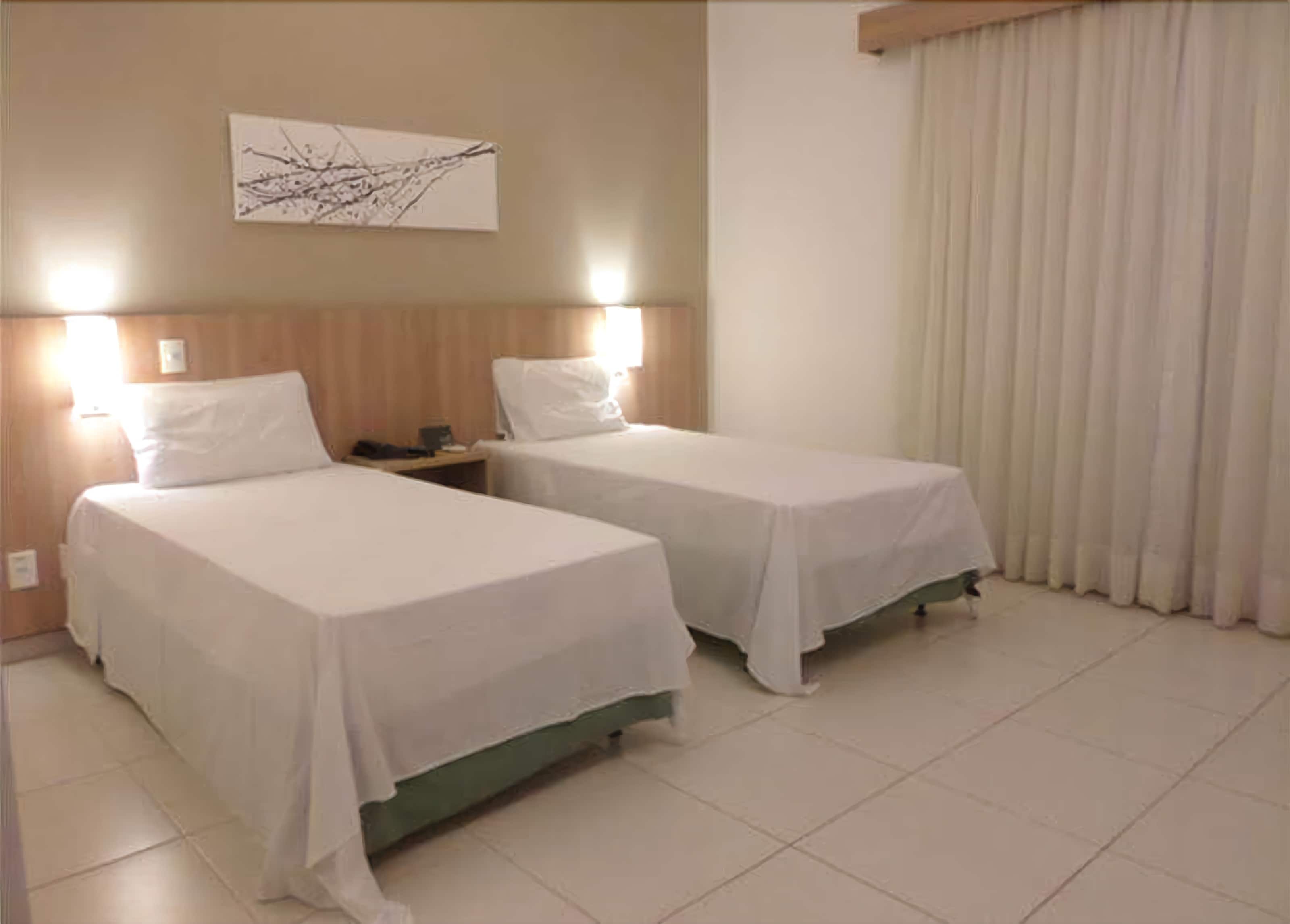 deluxe twin room | minibar, in-room safe, rollaway beds, free wifi