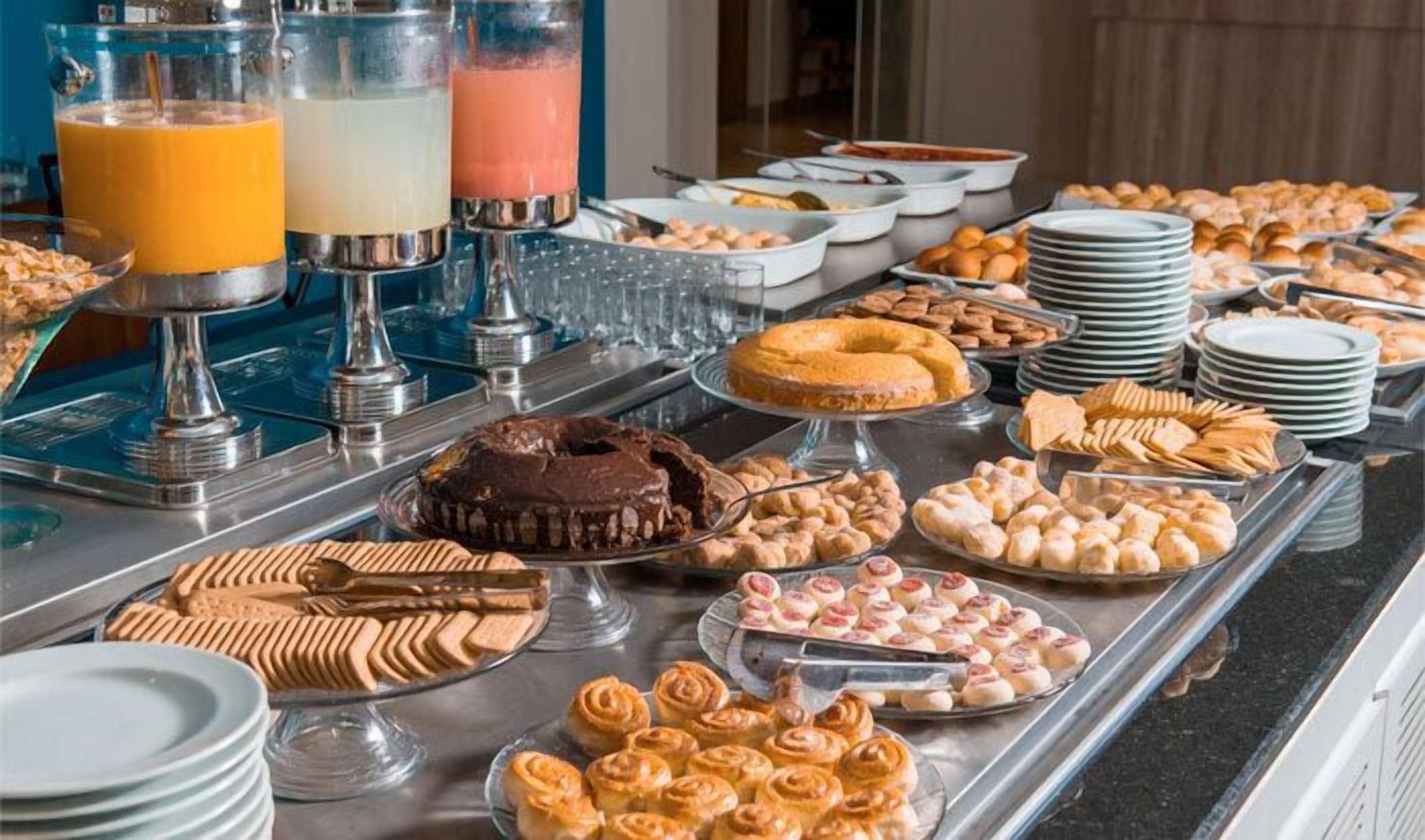 Desayuno bufé gratuito