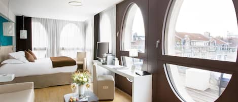 Suite Junior, 1 trÚs grand lit | Literie de qualité supérieure, articles gratuits dans le mini-bar