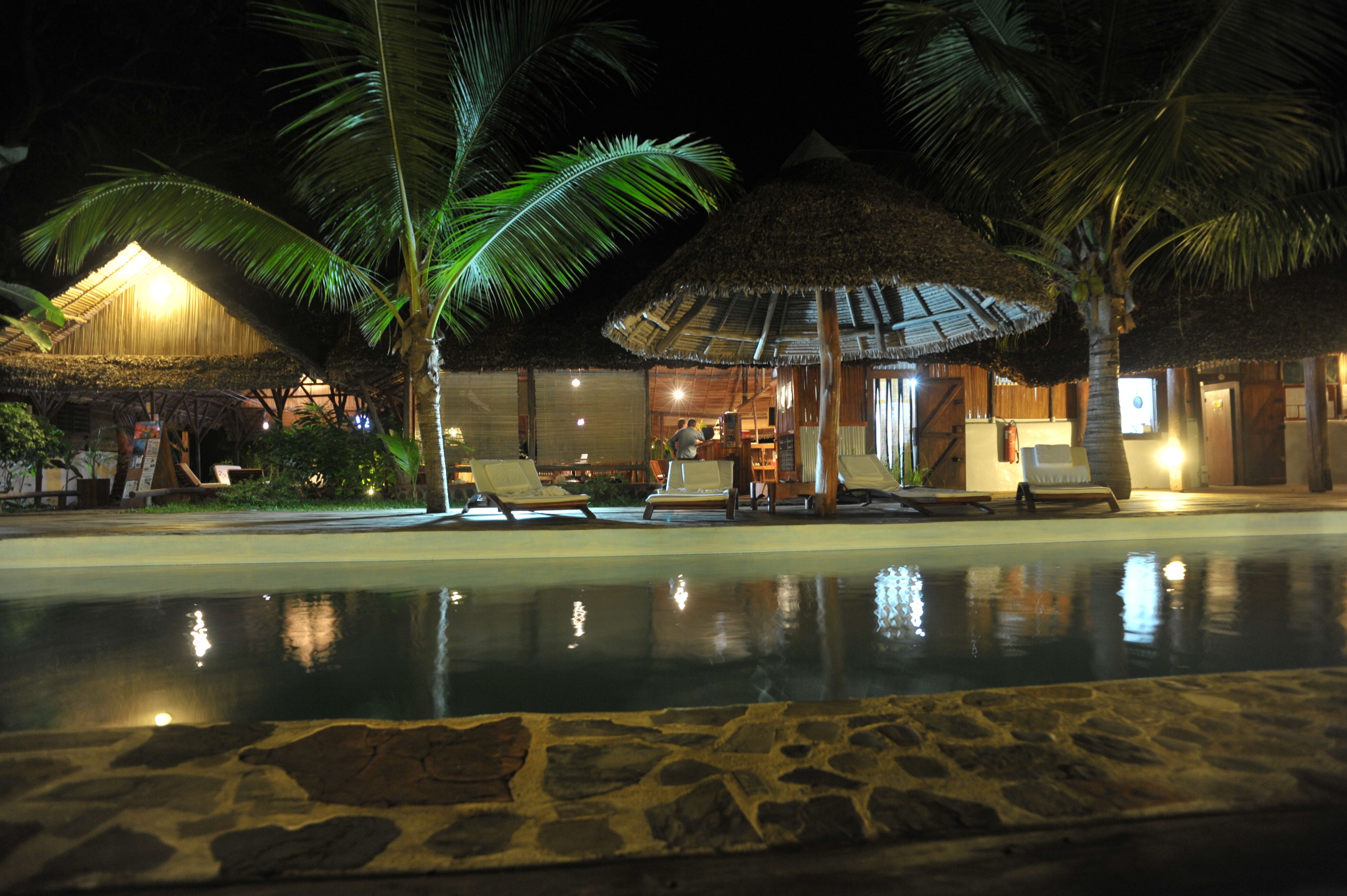 outdoor pool, pool loungers