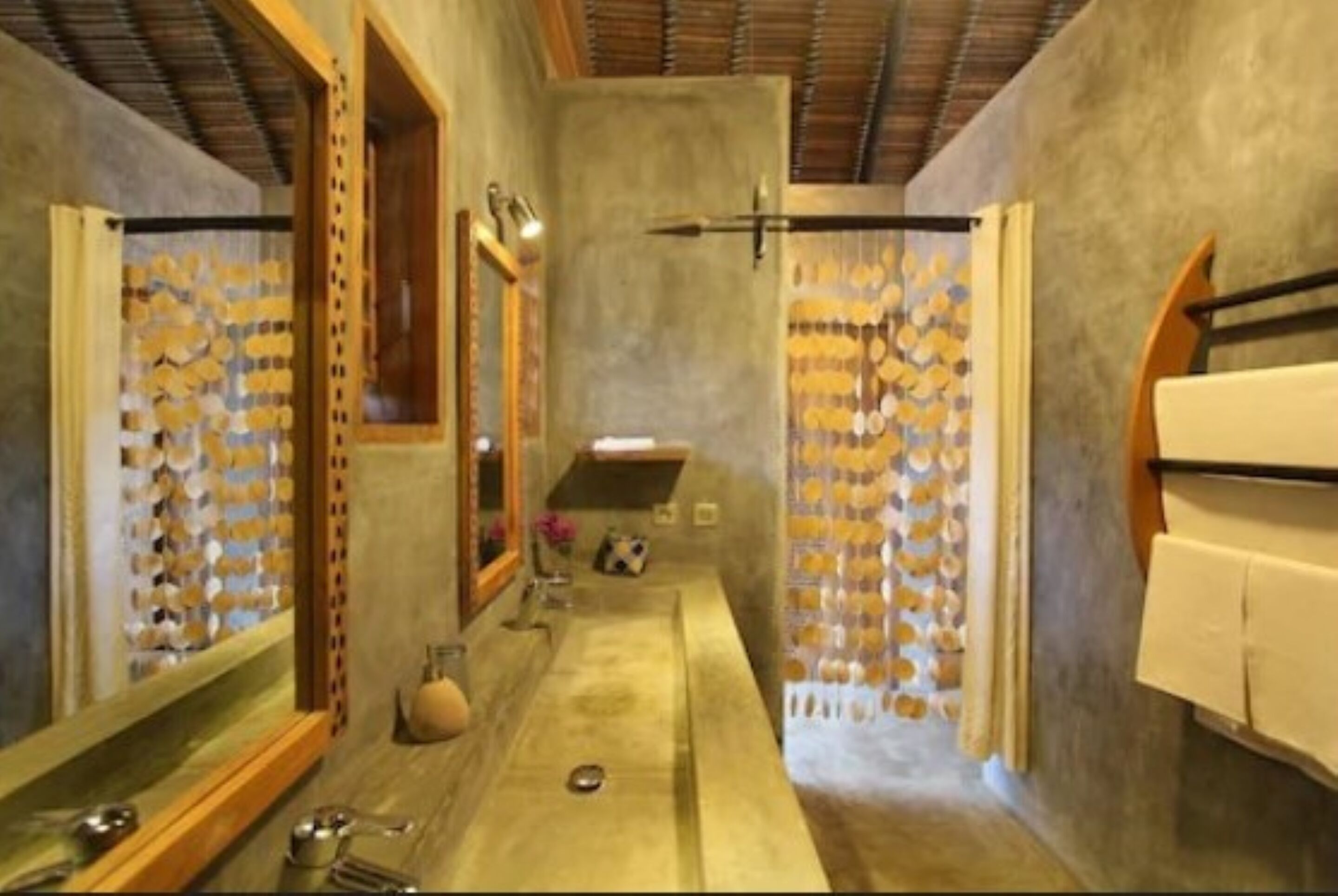 deluxe room, sea view | bathroom | shower, towels