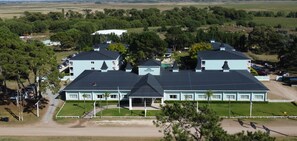 Unclassified image, 5 of 8, button - Howard Johnson Hotel & Convention Center Madariaga Carilo (Carilo)