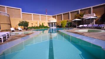 Alberca al aire libre