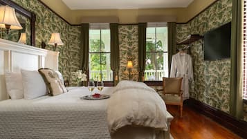 Habitación Premier, 1 cama King size, balcón, vista al jardín (Live Oak Canopy) | Ropa de cama de alta calidad y escritorio