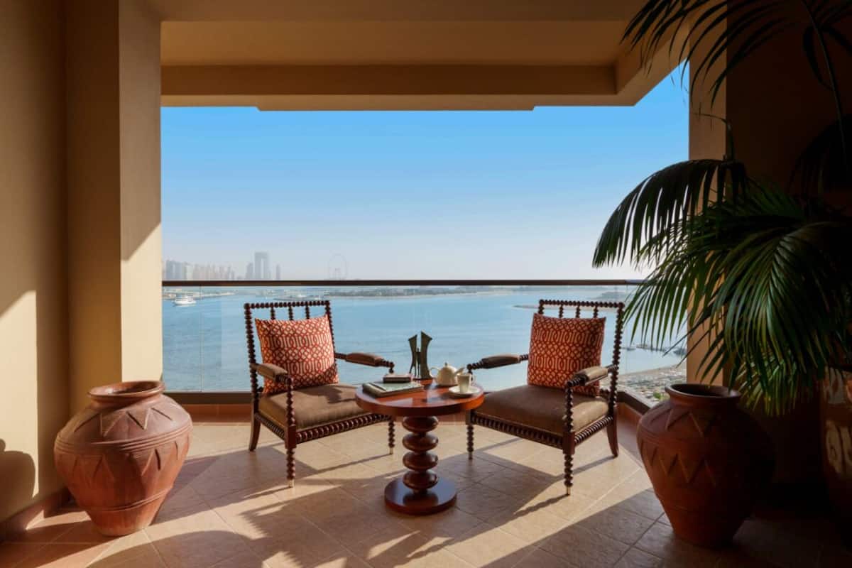 Fairmont Gold, Room, Multiple Beds, Balcony, Sea View | 1 bedroom, minibar, in-room safe, soundproofing