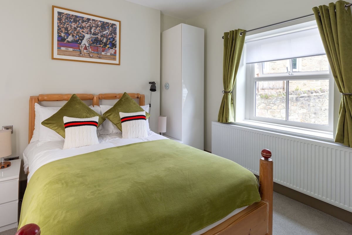 Comfort Double Room, Ensuite (Chuffin Eck)