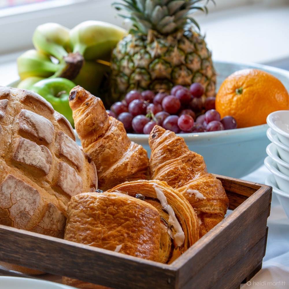 The Craven Heifer, Addingham by null