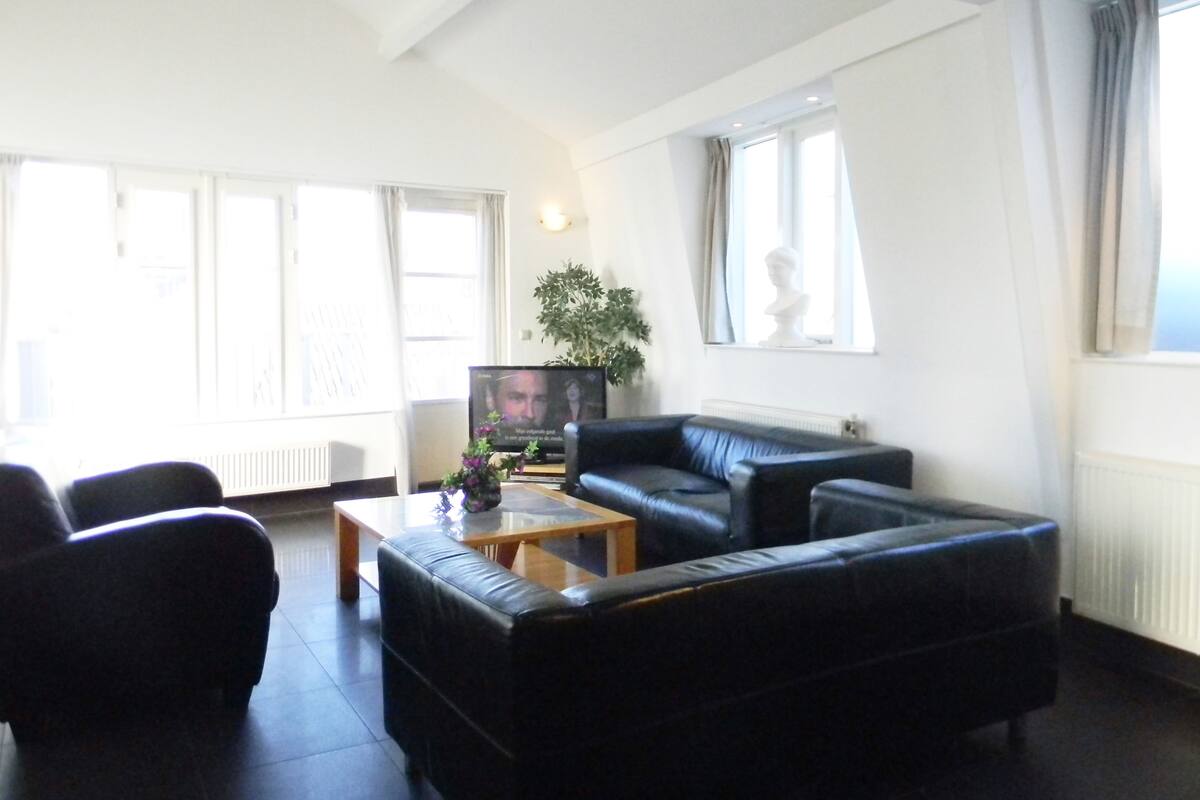 Penthouse, 3 Bedrooms, Terrace | Living room | Flat-screen TV