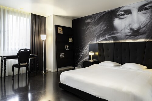 B-aparthotel Regent