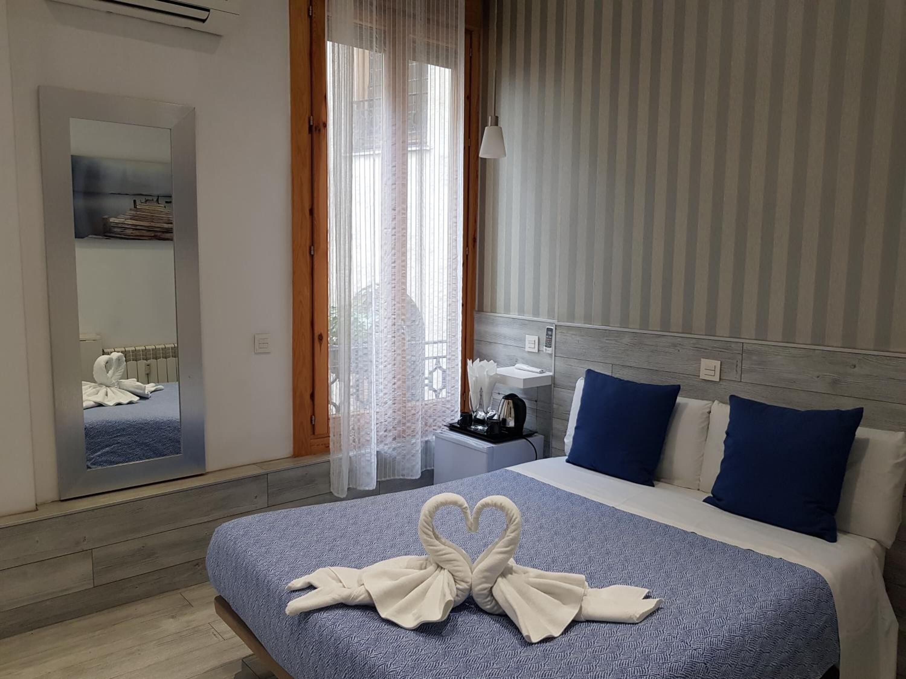 Photo - Hostal Main Street Madrid