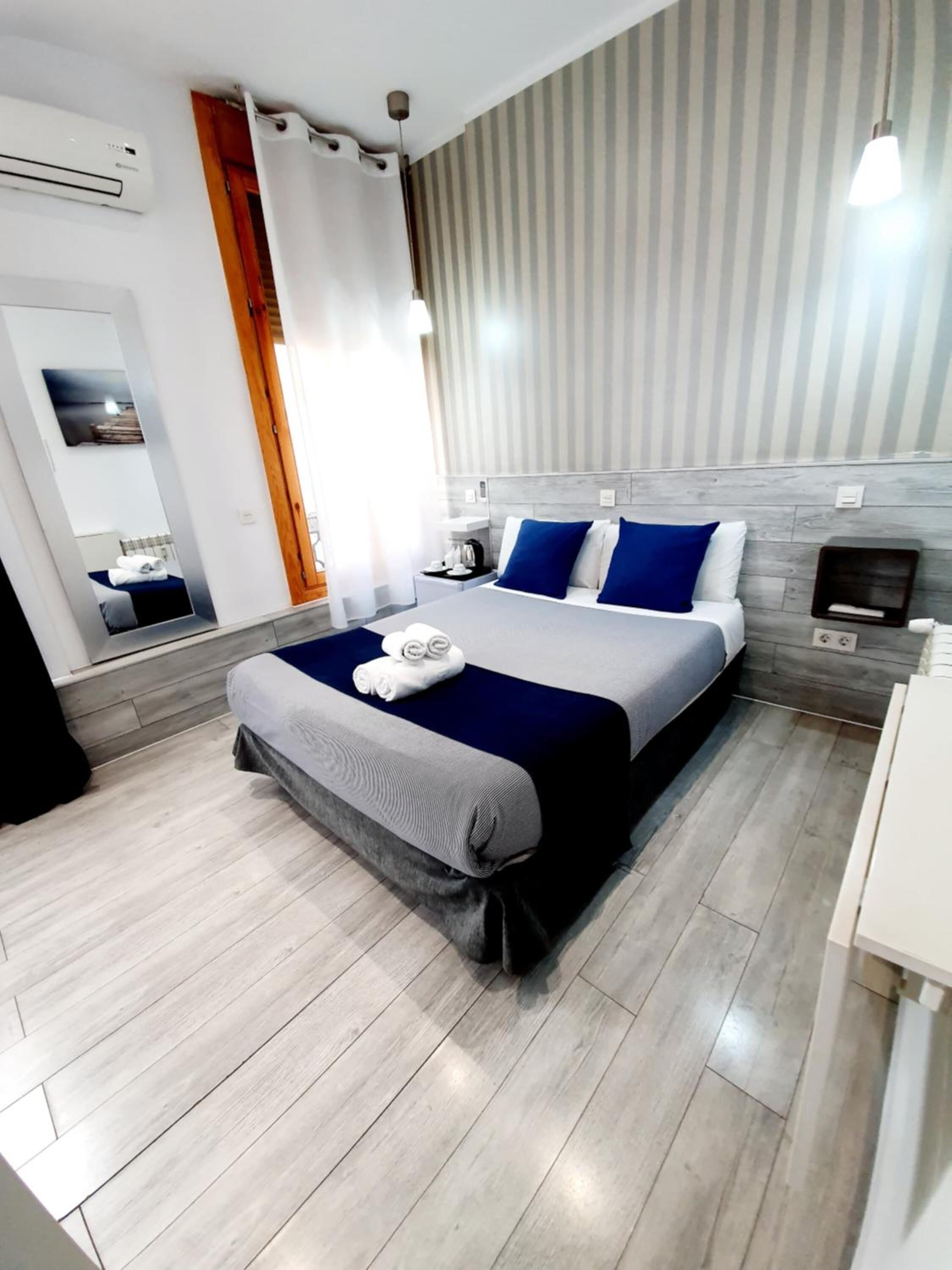 Photo - Hostal Main Street Madrid