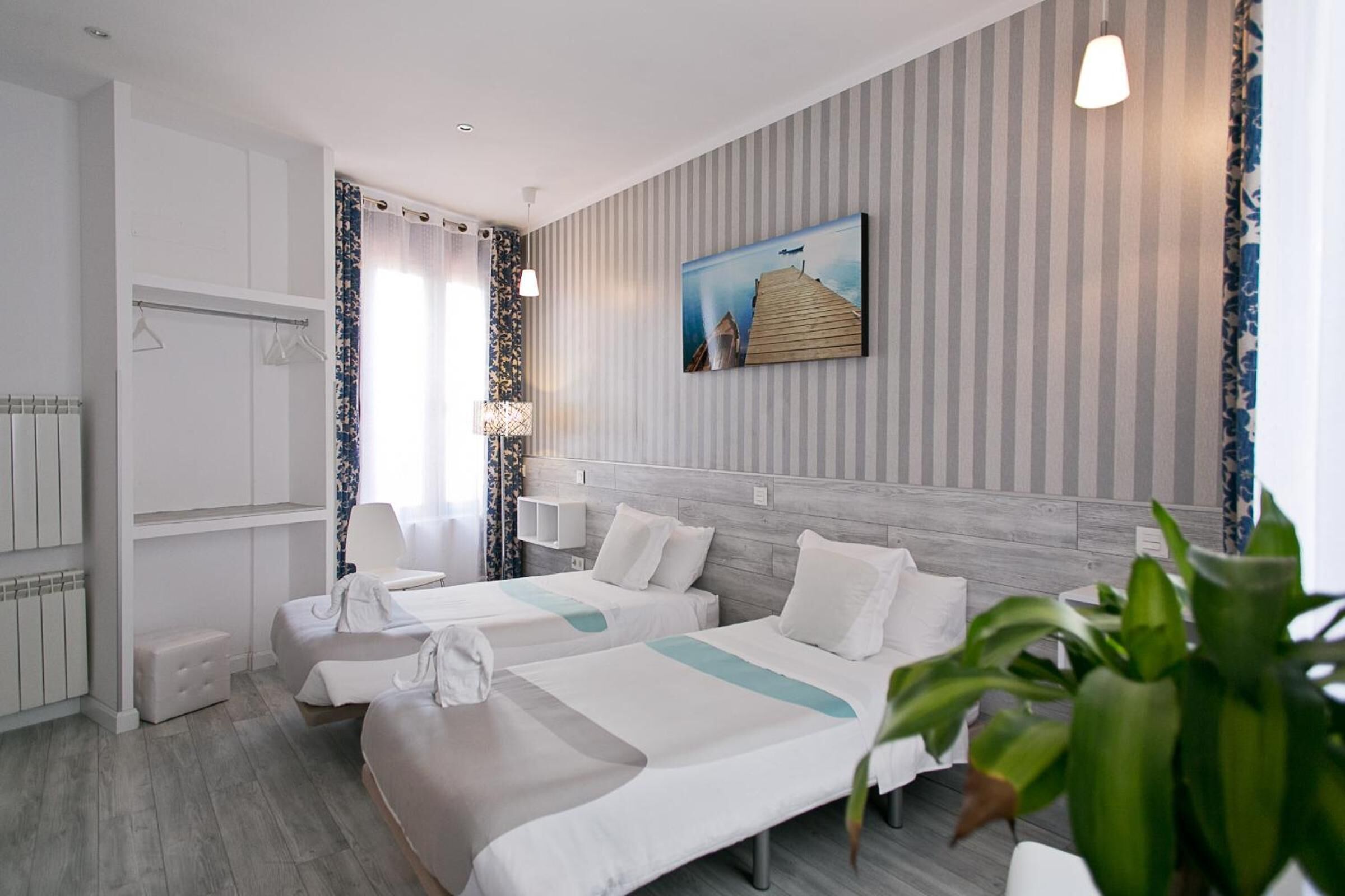 Photo - Hostal Main Street Madrid