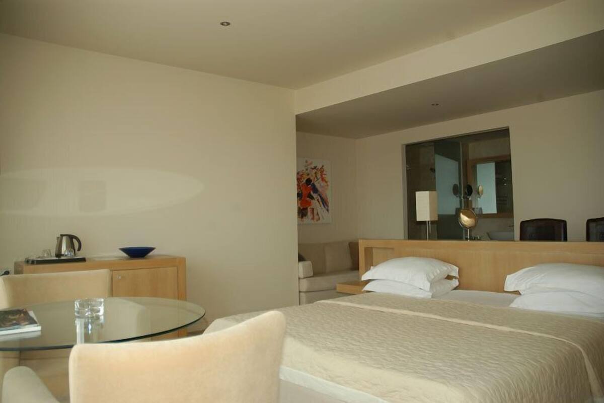 Suit Oda | Minibar, in-room safe, desk, soundproofing
