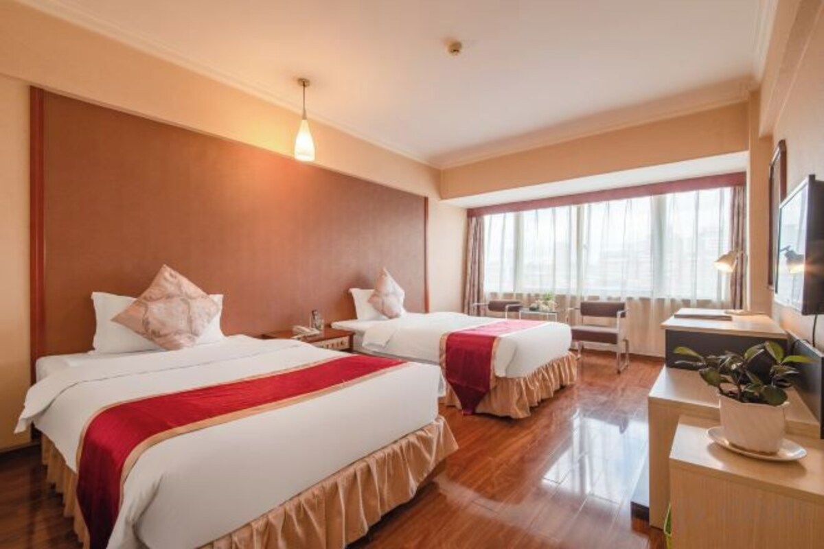 Late Maple Lodge | Superior Twin Room