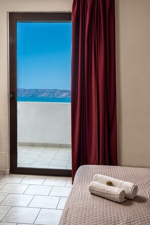 Studio (Triple) | View from room - Mirtilos Studios & Apartments (Kissamos)