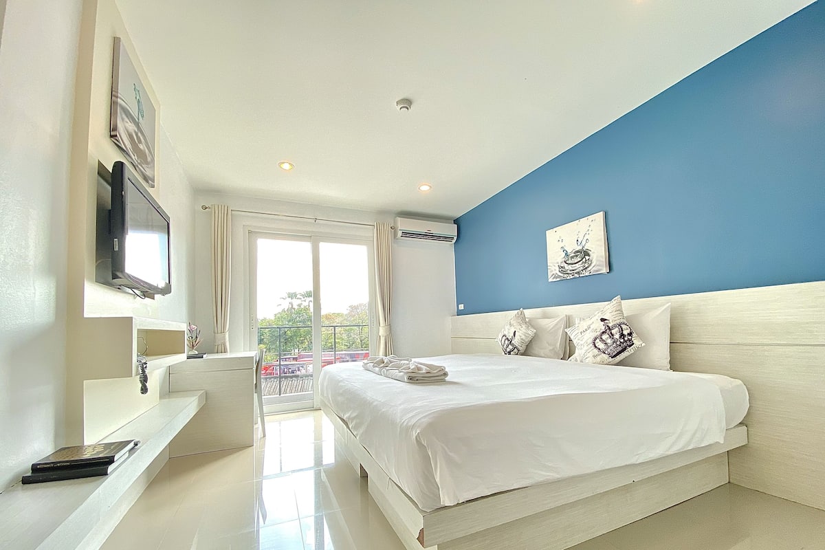 Superior Double or Twin Room | Desk, free WiFi, bed sheets