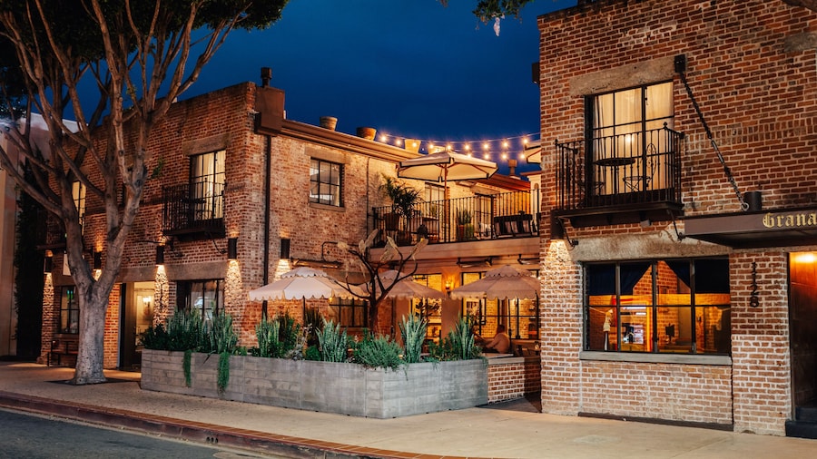 Granada Hotel & Bistro