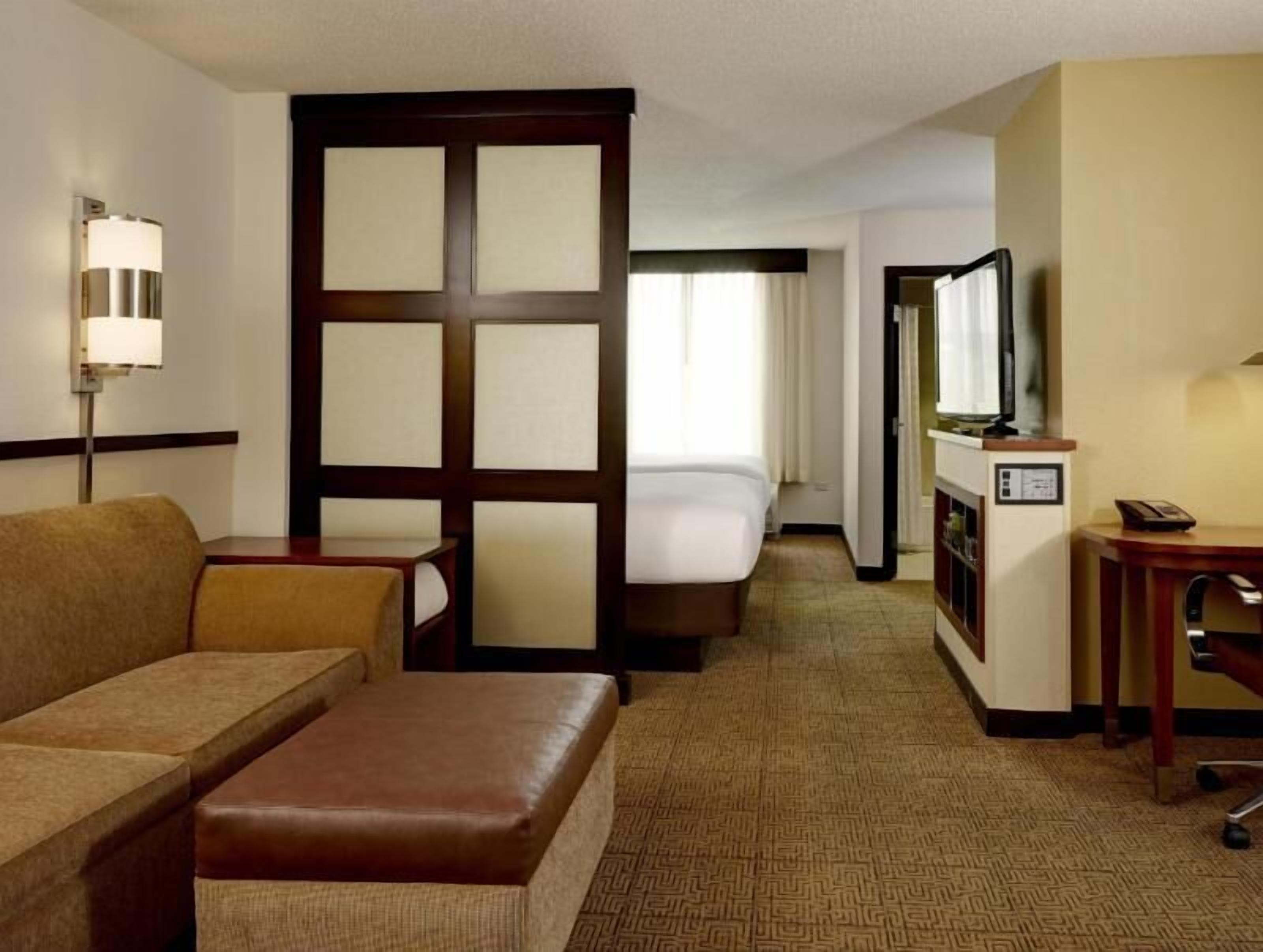 Roupas de cama premium, edredons de pluma, escrivaninha