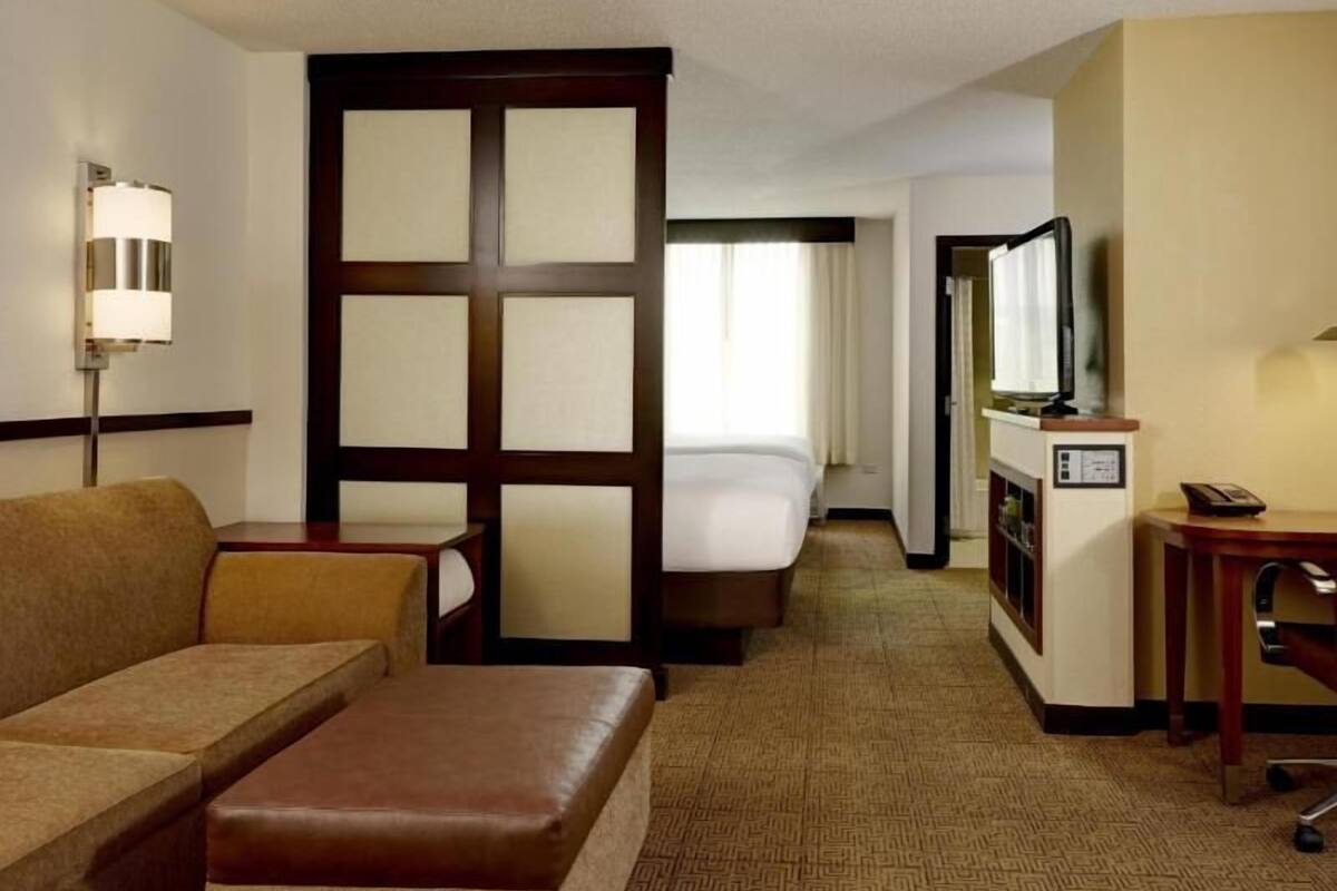 Roupas de cama premium, edredons de pluma, escrivaninha