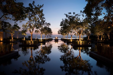 Exterior. NIZUC Resort and Spa