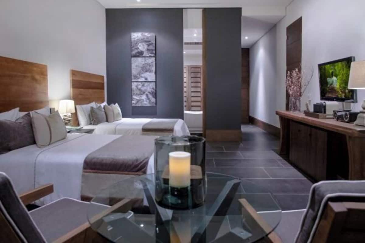 Literie de qualité, minibar, coffre-fort pour ordinateur portable