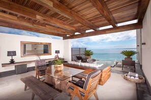 Penthouse | Beach/ocean view