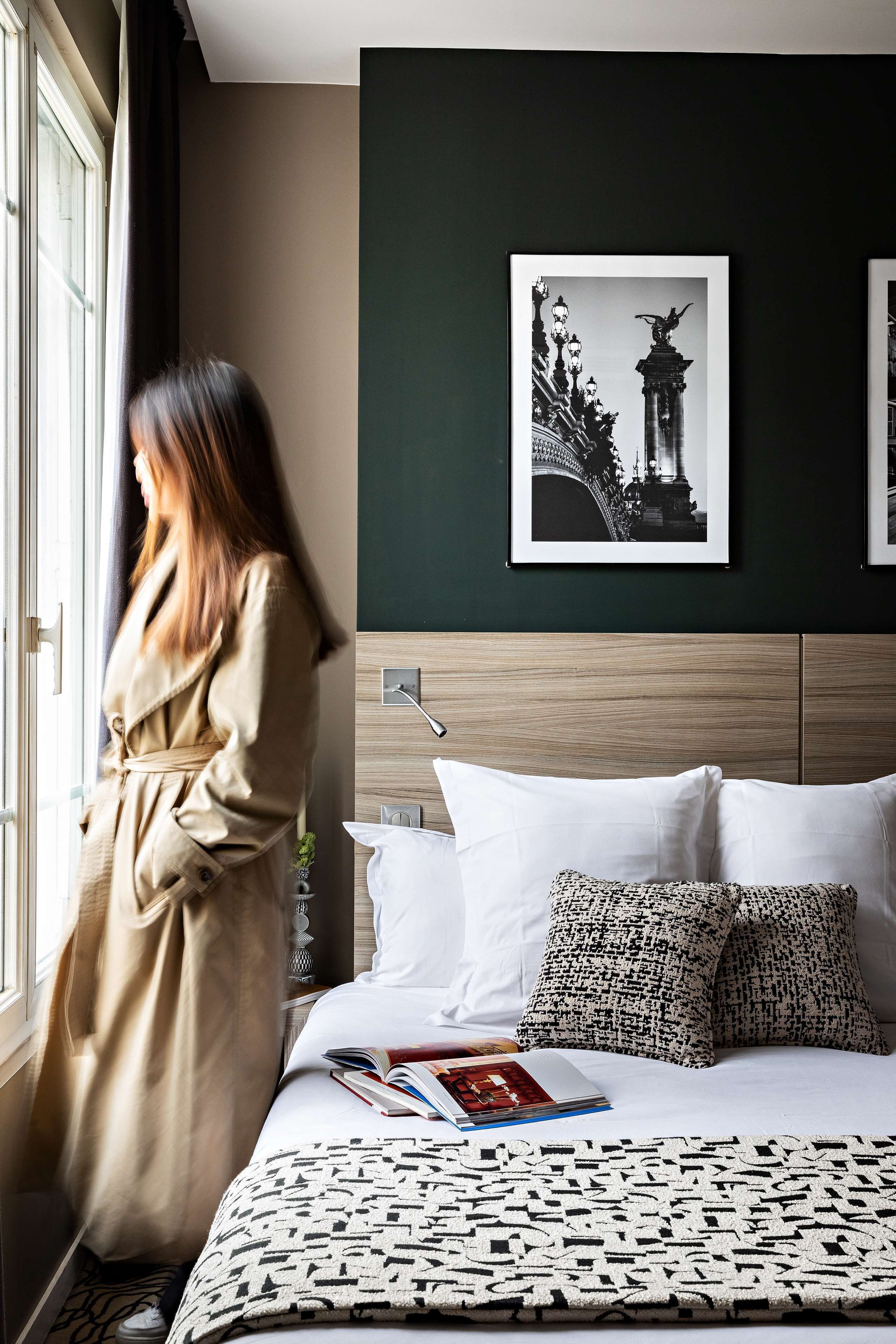 standard room, 2 single beds | in-room safe, desk, laptop workspace, blackout curtains