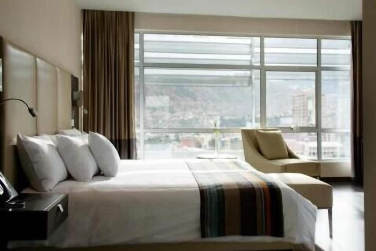 Minibar, in-room safe, desk, blackout curtains