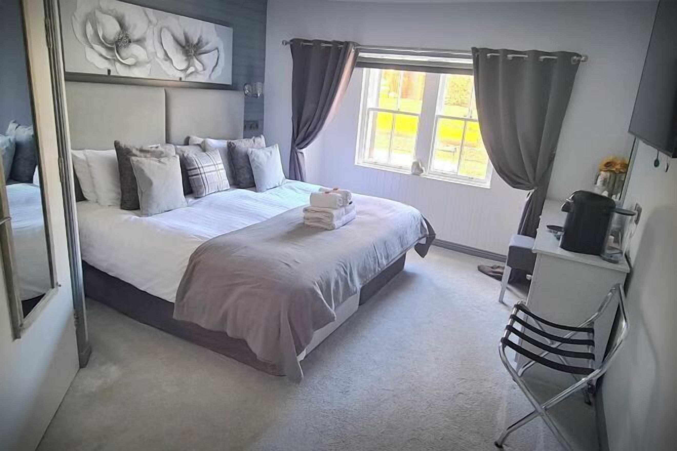 In-room safe, iron/ironing board, free WiFi, wheelchair access