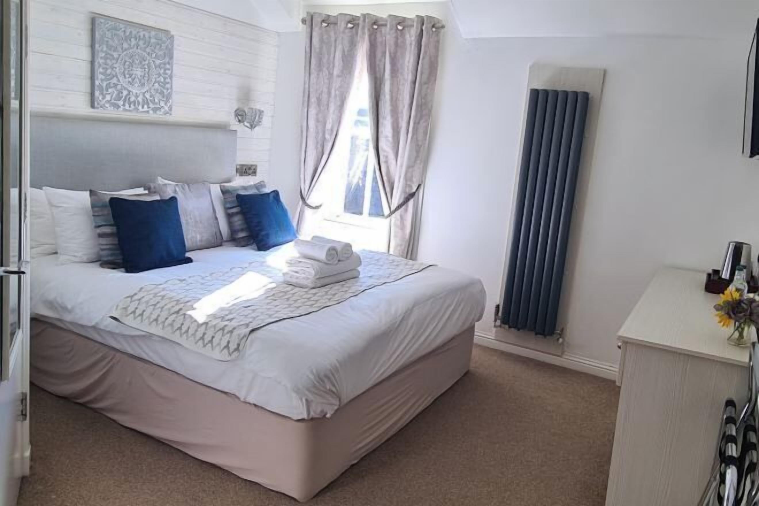 In-room safe, iron/ironing board, free WiFi, wheelchair access