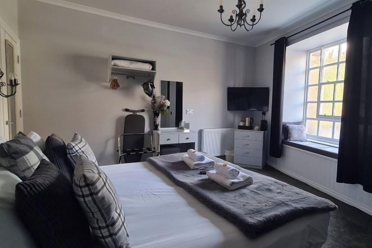 In-room safe, iron/ironing board, WiFi (free)