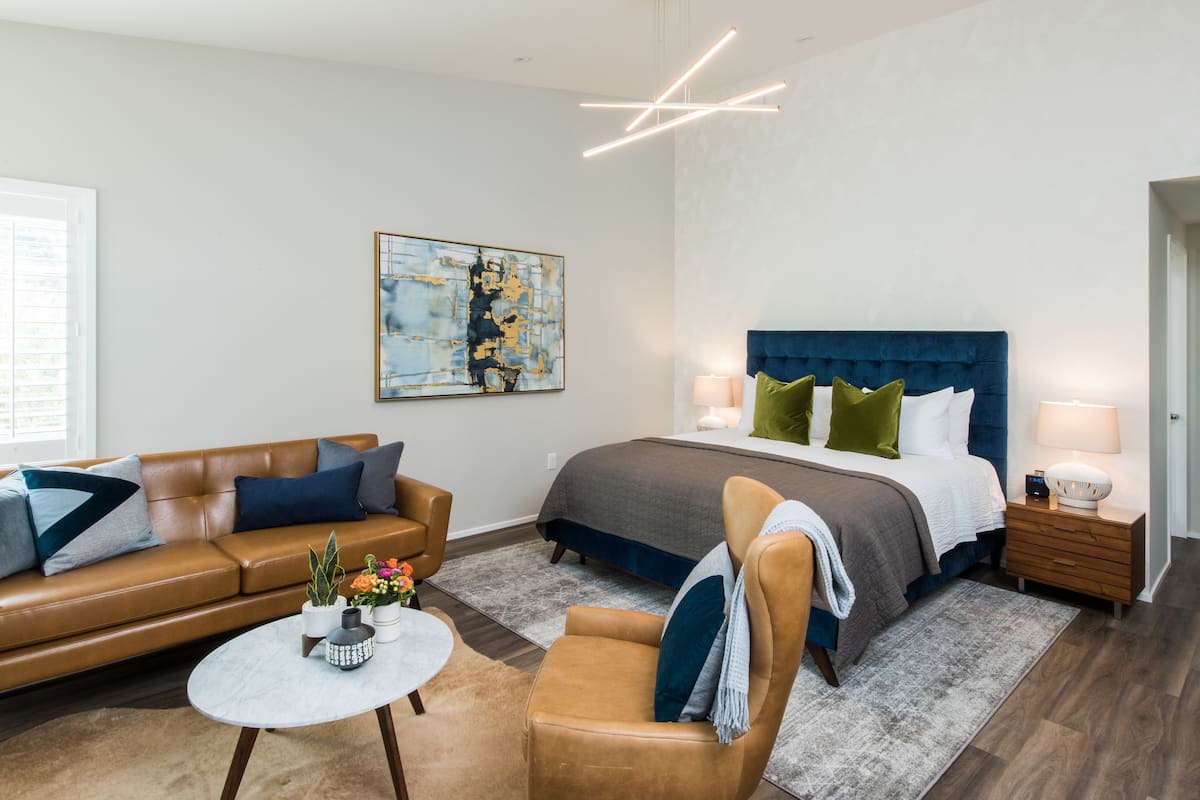 Premium bedding, in-room safe, desk, soundproofing
