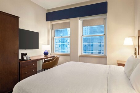 Hampton Inn Manhattan Downtown Financial District - Image 3