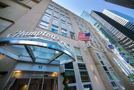 Hampton Inn Manhattan Downtown Financial District - Image 12