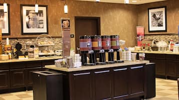 Petit déjeuner buffet compris tous les jours