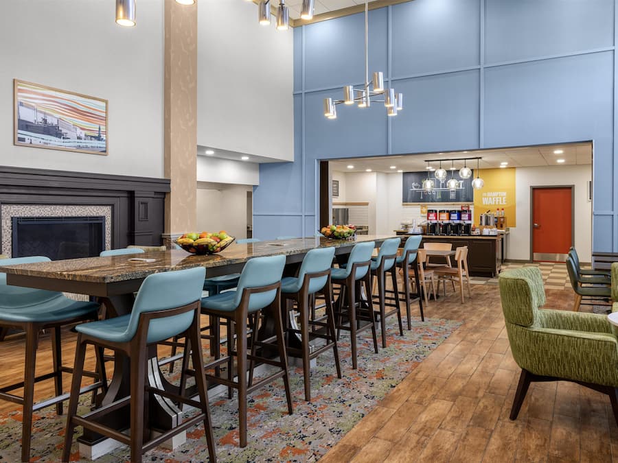 含每日吃到飽早餐